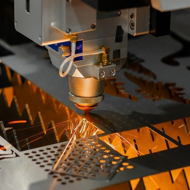 Parti di carrozzeria di auto di produzione di lamiere di metallo stampate in 3D OEM Parti di timbrazione in acciaio inossidabile